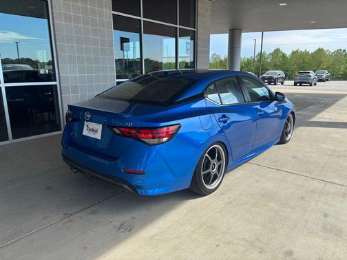 Electric Blue Metallic 2021 Nissan Sentra SR
