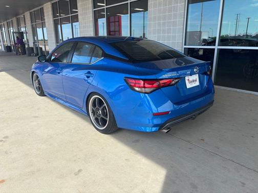 Electric Blue Metallic 2021 Nissan Sentra SR