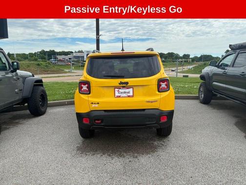 Solar Yellow 2016 Jeep Renegade Trailhawk
