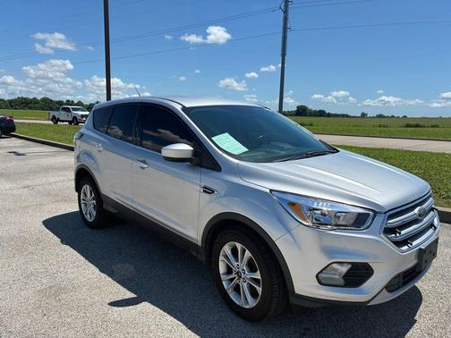 Silver 2017 Ford Escape SE