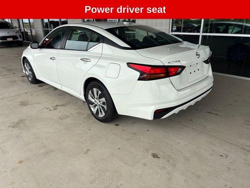 Glacier White 2019 Nissan Altima 2.5 S