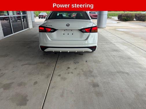 Glacier White 2019 Nissan Altima 2.5 S