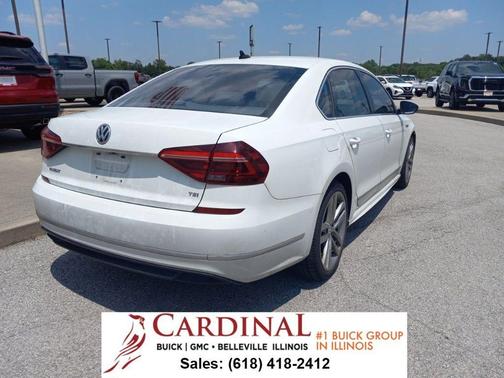 2017 Volkswagen Passat 1.8T R-Line