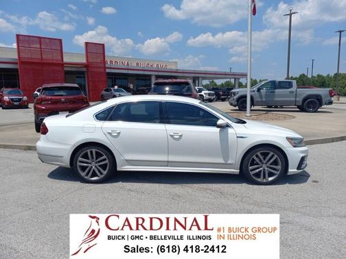 2017 Volkswagen Passat 1.8T R-Line