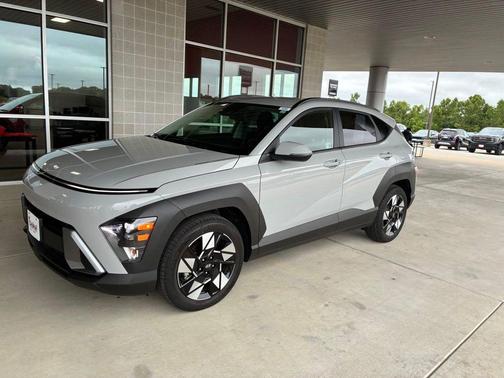 Cyber Gray Metallic 2025 Hyundai KONA SEL