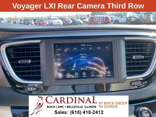 2021 Chrysler Voyager LXI