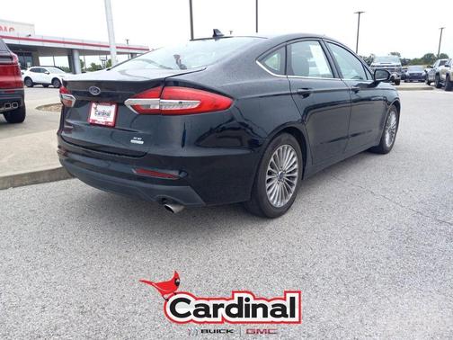2020 Ford Fusion SE