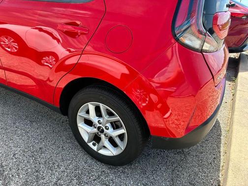 Inferno Red 2025 Kia Soul LX