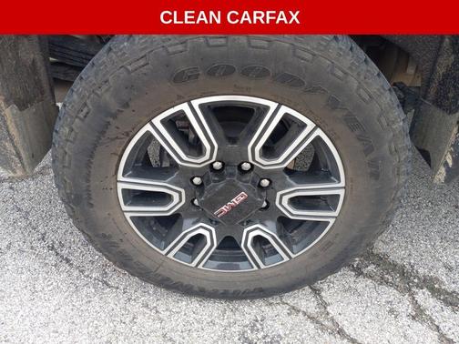 2022 GMC Sierra 2500 AT4