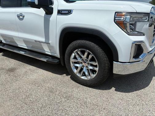 Summit White 2021 GMC Sierra 1500 SLT