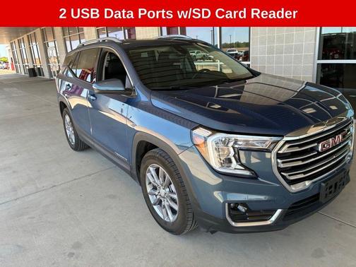 Metallic 2024 GMC Terrain SLT