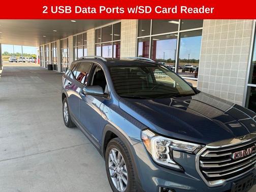 Metallic 2024 GMC Terrain SLT