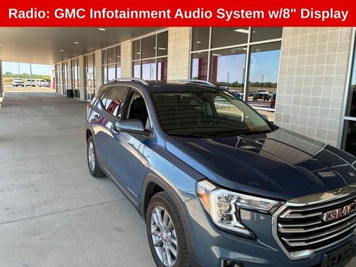 Metallic 2024 GMC Terrain SLT