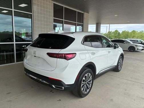 Summit White 2024 Buick Envision Preferred