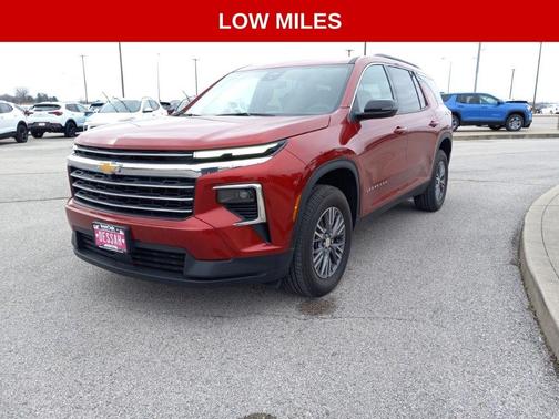 2025 Chevrolet Traverse LT