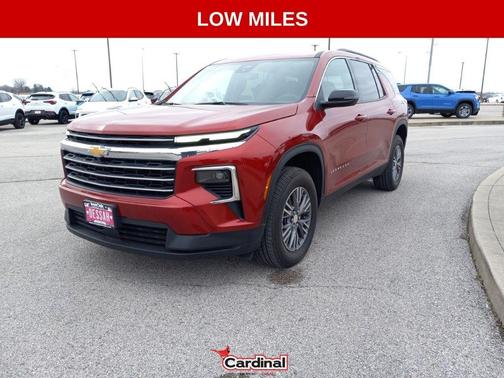 2025 Chevrolet Traverse LT