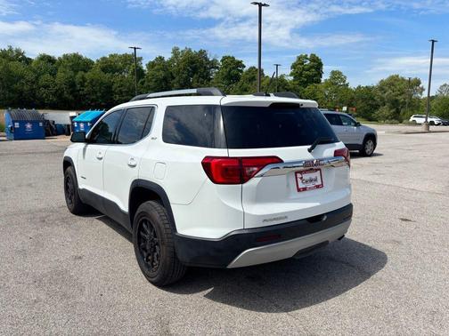 Summit White 2018 GMC Acadia SLT-1