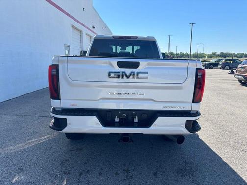 White Frost Tri-Coat 2024 GMC Sierra 2500 Denali Ultimate