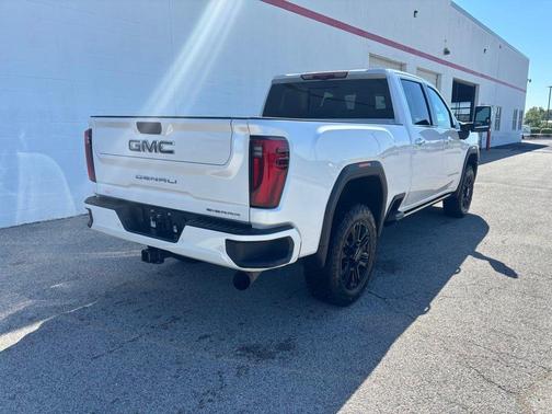 White Frost Tri-Coat 2024 GMC Sierra 2500 Denali Ultimate