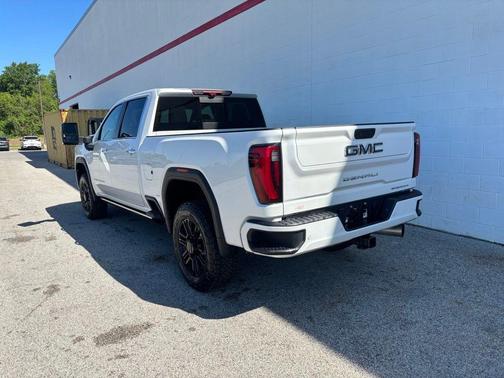 White Frost Tri-Coat 2024 GMC Sierra 2500 Denali Ultimate