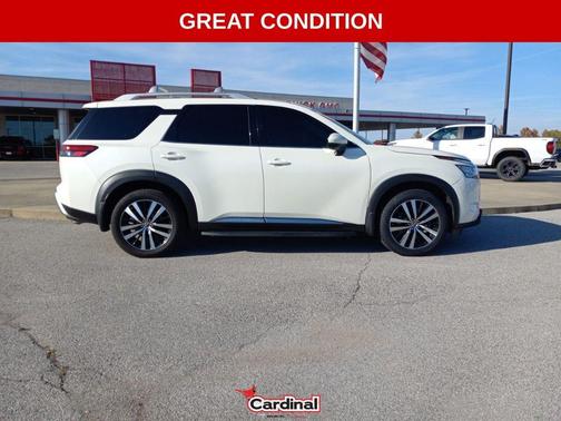 2024 Nissan Pathfinder Platinum