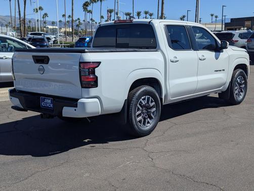 Glacier White 2027 Nissan Frontier SV