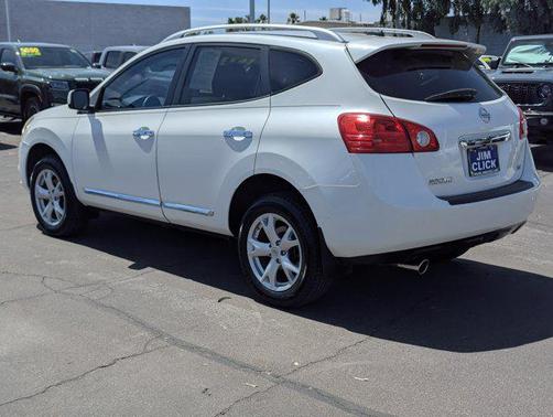 Pearl White 2011 Nissan Rogue SV