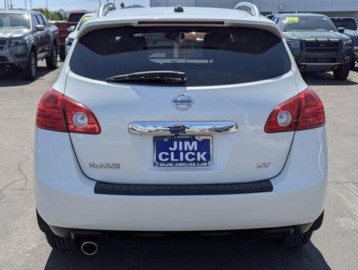 Pearl White 2011 Nissan Rogue SV