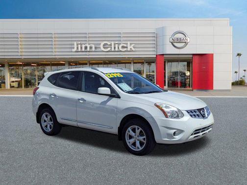 Pearl White 2011 Nissan Rogue SV