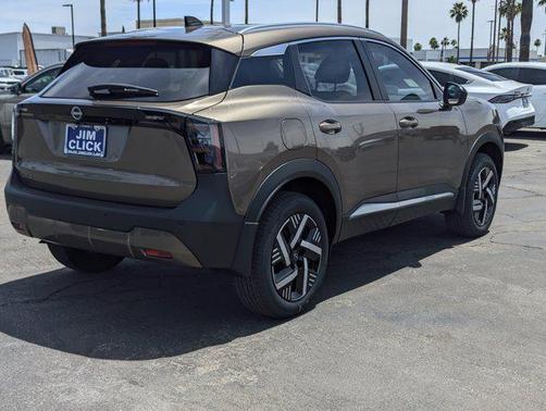 Canyon Bronze Metallic 2026 Nissan Kicks SV