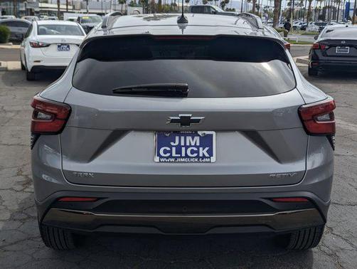 Sterling Gray Metallic 2025 Chevrolet Trax FWD ACTIV