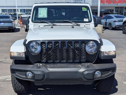 Bright White Clearcoat 2021 Jeep Gladiator Willys 4x4