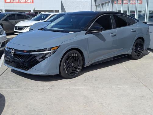 Atlantic Gray Metallic/Super Black 2026 Nissan Sentra SR