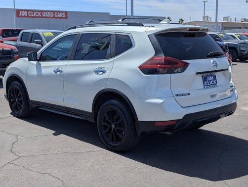 Pearl White 2018 Nissan Rogue SV
