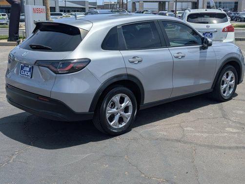 Lunar Silver Metallic 2025 Honda HR-V LX