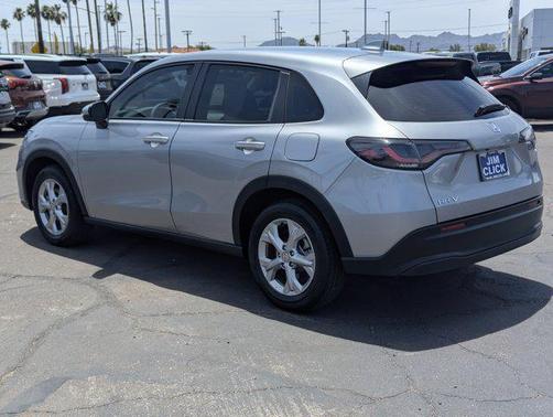 Lunar Silver Metallic 2025 Honda HR-V LX
