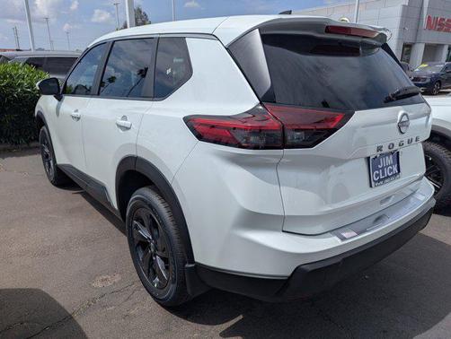 Everest White Pearl Tricoat 2026 Nissan Rogue SV