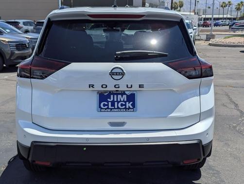 Everest White Pearl Tricoat 2026 Nissan Rogue Dark Armor