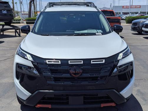 Everest White Pearl Tricoat 2026 Nissan Rogue Rock Creek