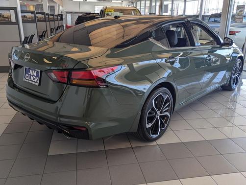 Tactical Green Metallic/Super Black 2026 Nissan Altima SR FWD