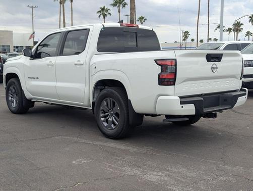 Glacier White 2027 Nissan Frontier SV