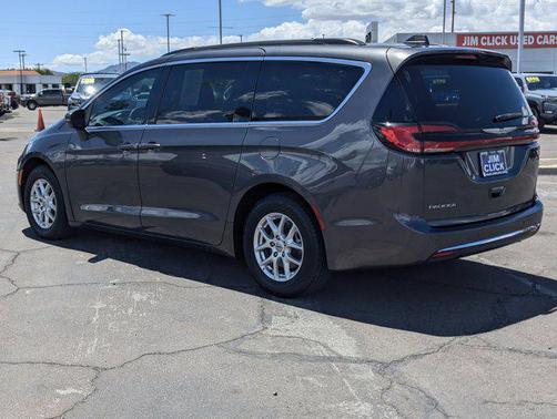 Granite Crystal Metallic Clearcoat 2022 Chrysler Pacifica Touring L