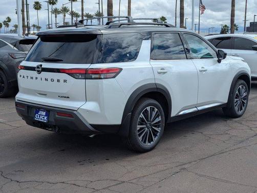 Everest White Pearl Tricoat/Super Black 2026 Nissan Pathfinder Platinum