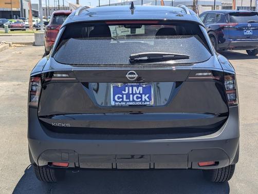 Super Black 2026 Nissan Kicks SV
