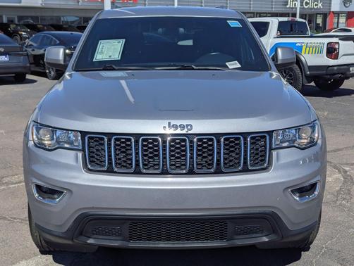 Billet Silver Metallic Clearcoat 2020 Jeep Grand Cherokee Laredo