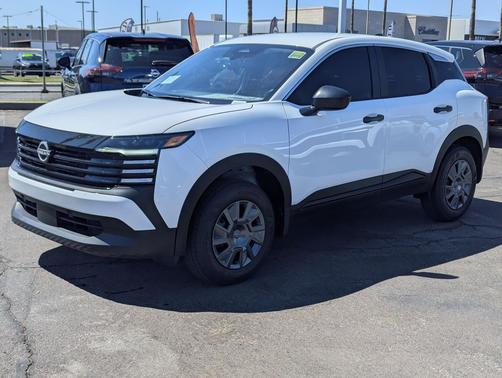 Fresh Powder 2026 Nissan Kicks S