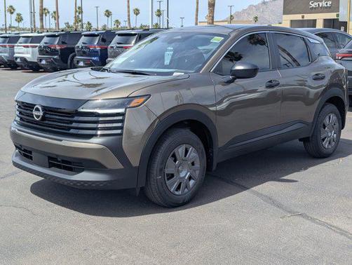 Canyon Bronze Metallic 2026 Nissan Kicks S
