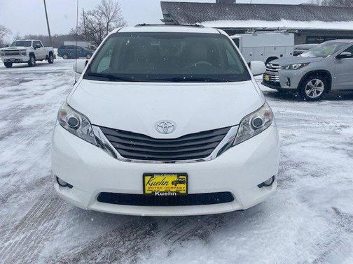 2013 Toyota Sienna XLE