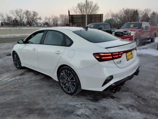 Snow White Pearl 2023 Kia Forte GT