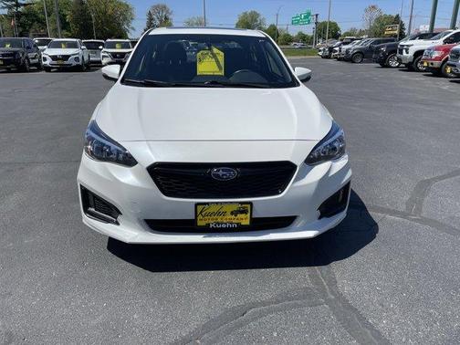 White 2017 Subaru Impreza 2.0i Sport